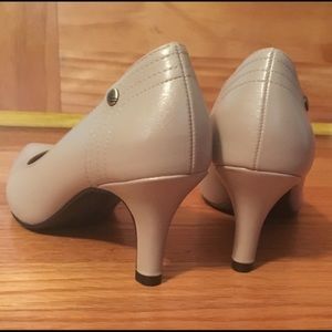 Nude Pumps- BRAND NEW